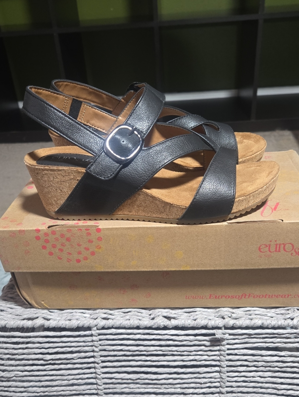 Size 8 Eurosoft Evelyn Black  Crossover Wedge Sandals Hidden Velcro Padded Sole
